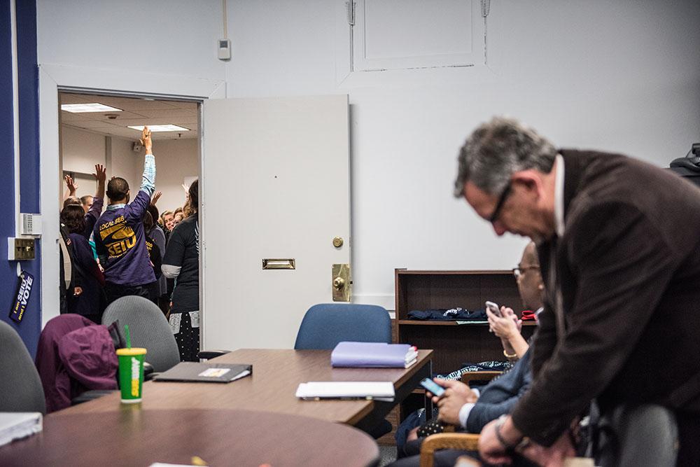 Union members negotiating their collective bargaining agreement last semester. Photo: Beacon Archive. 