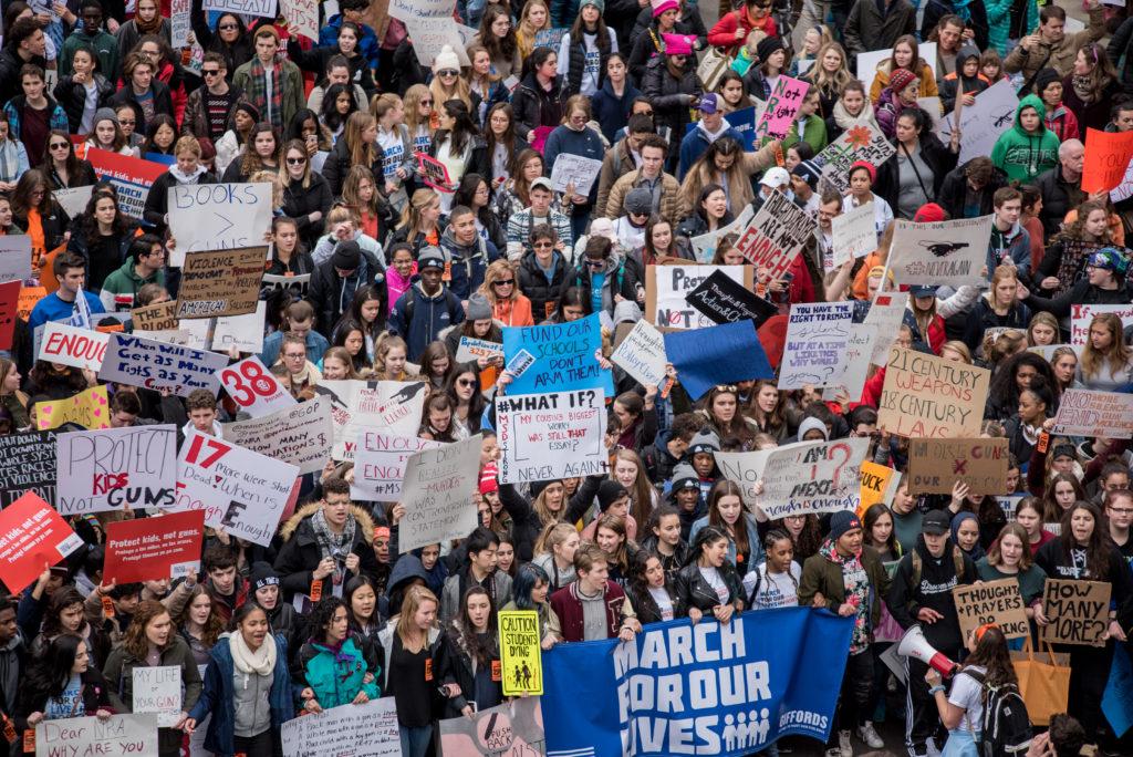 Crowds+of+people+marched+through+downtown+Boston+to+protest+gun+laws+and+advocate+for+change.+Photo%3A+Daniel+Peden%2FThe+Berkeley+Beacon