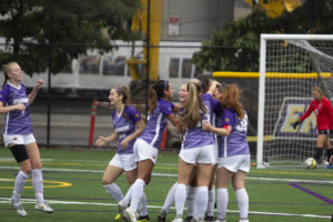 Women’s soccer to face off against Babson in NEWMAC quarterfinals