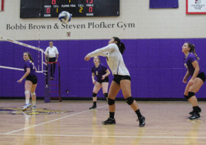 Women’s volleyball looks to future after tough season