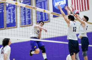 Men’s volleyball holds 1-5 record in conference play following doubleheader