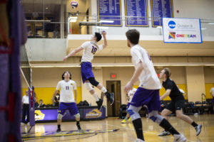 Men’s volleyball loses fourth straight conference game