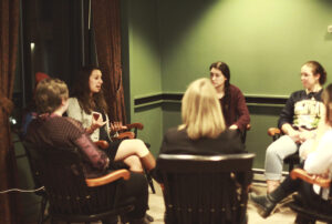Fraternity hosts professional summit for networking newbies