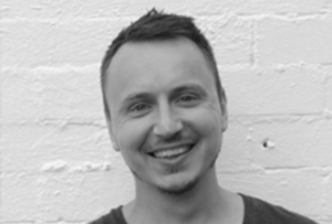 Alum turns love of editing into online business