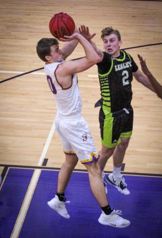 Lions enter conference play at the top of the food chain