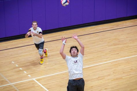 Junior outside hitter Samuel Willinger (left) totaled seven digs in Friday's loss. Photo credit: Montse Landeros