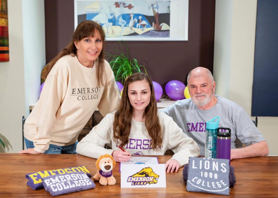 OConnor made her commitment to the college official from home on April 22. 