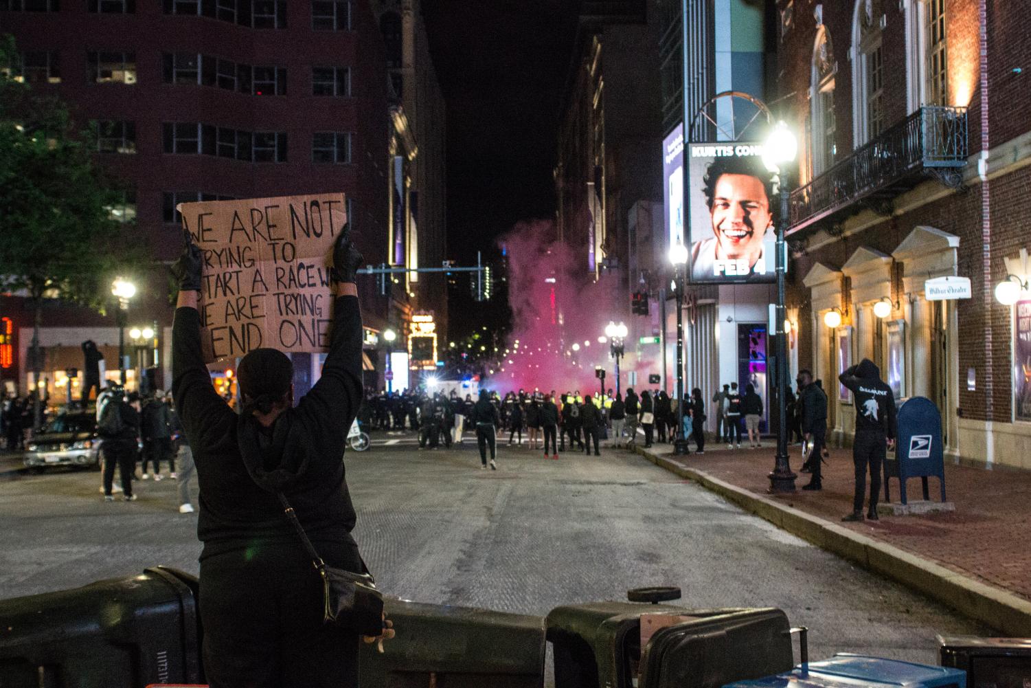 Photos%3A+A+night+of+unrest+in+Boston