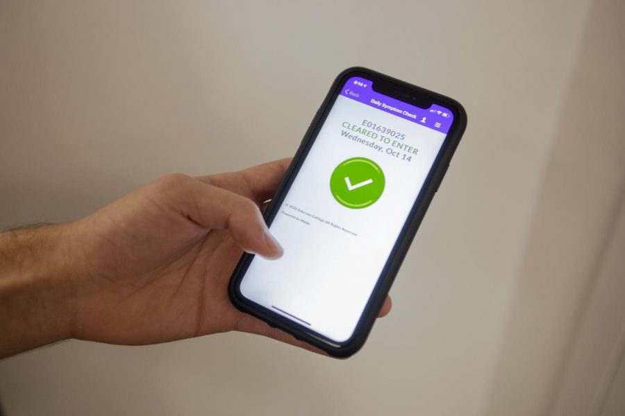 The+green+checkmark+community+members+used+to+display+after+completing+Emersons+symptom+tracker+to+gain+access+to+campus+buildings.