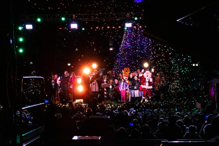 Boston Common tree lighting illuminates holiday spirit