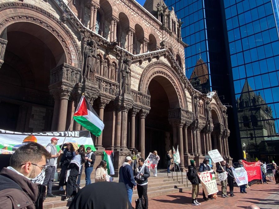Hundreds gathered on the steps of Trinity Church to protest in support of the Palestinian cause.