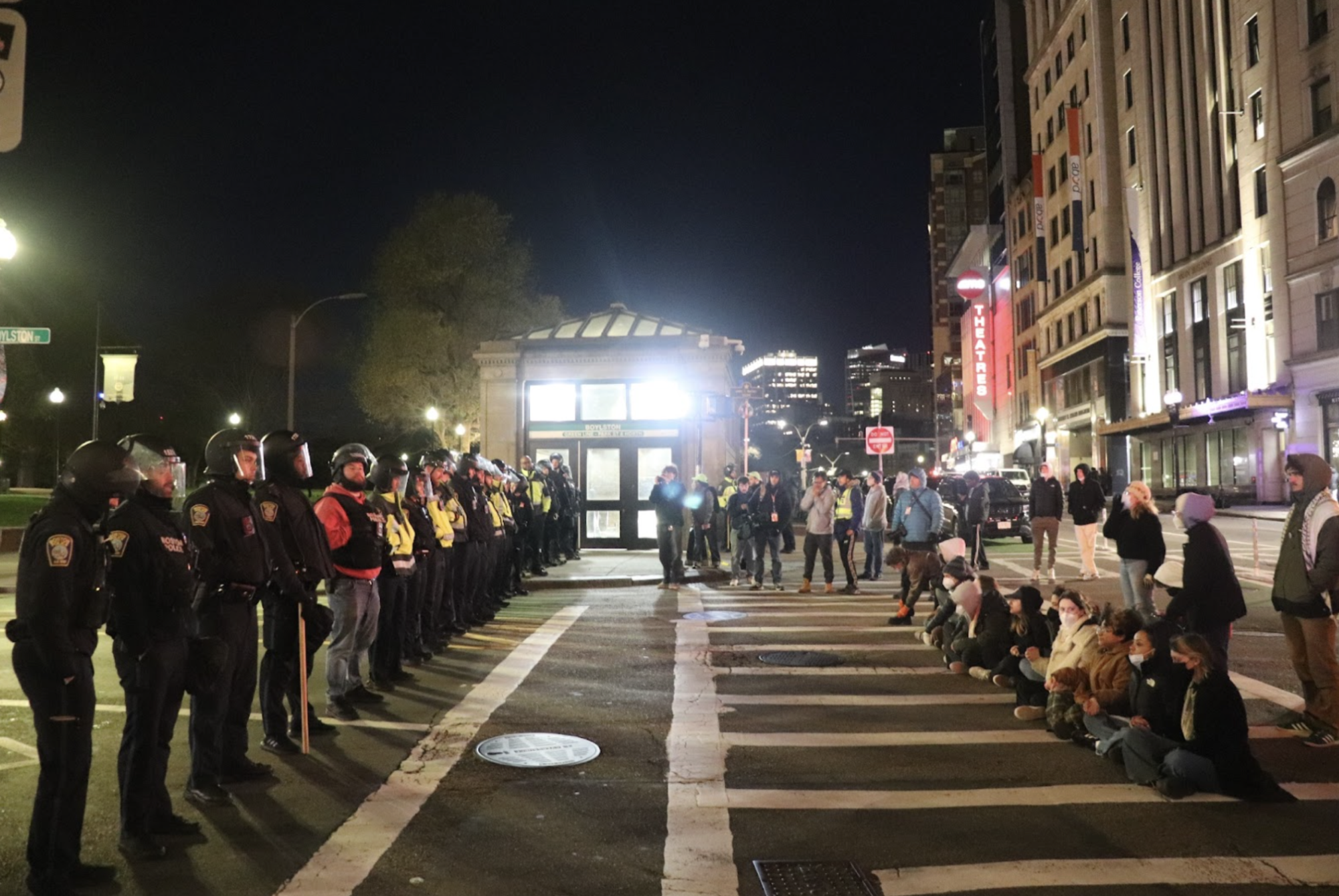 108+protesters+were+arrested+earlier+today+in+the+2+Boylston+Place+alley%2C+the+same+number+of+individuals+arrested+at+Columbia+University+that+Emerson+protesters+were+expressing+their+solidarity+for.+It+is+not+known+the+exact+number+of+Emerson+College+students+arrested%2C+but+officials+say+that+a+majority+of+the+protesters+were+arrested+for+disturbing+the+peace.