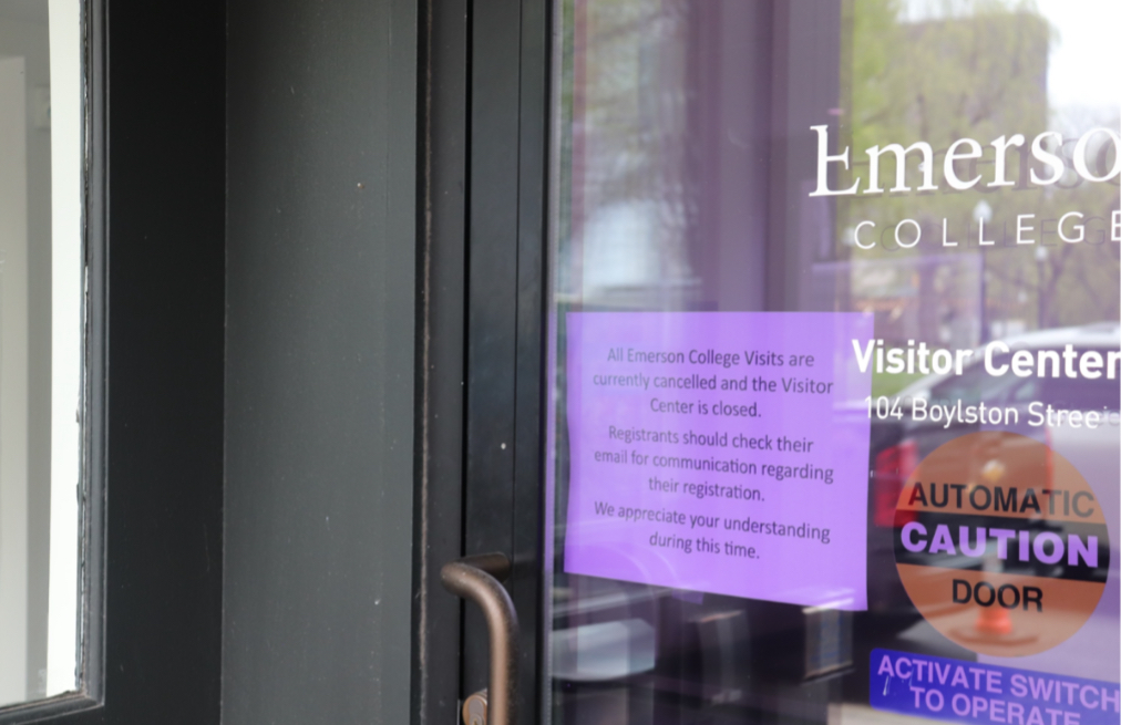 Notice outside Emerson College’s Visitors Center explaining closures (Bryan Hecht/Beacon Staff)