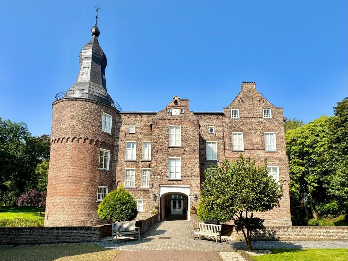 Kasteel Well (DJ Mara/Beacon Staff)