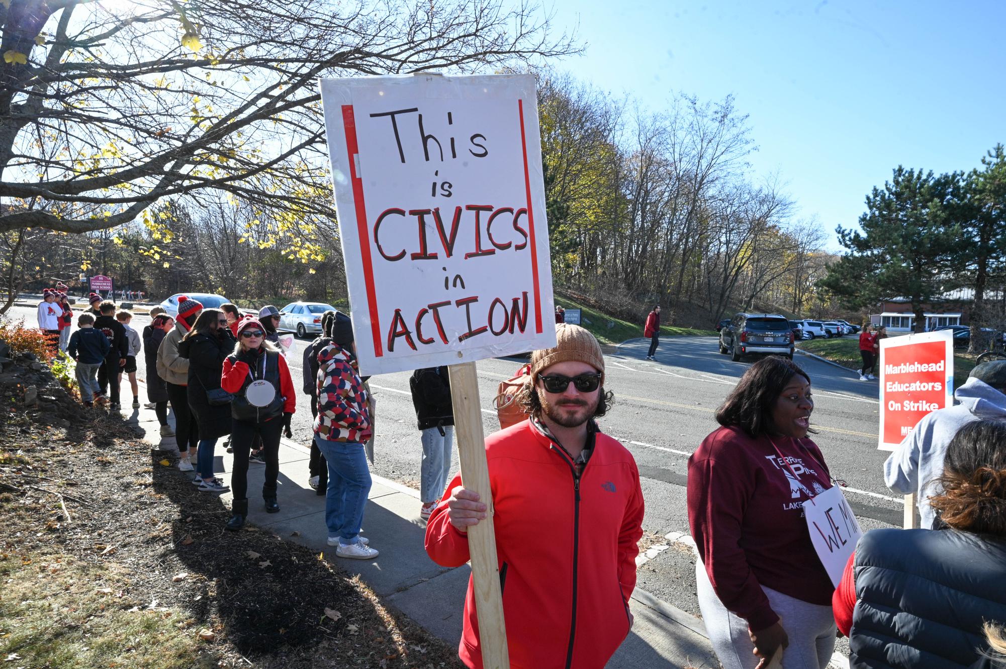 From the school lawn to the Statehouse: North Shore teachers continue to rally