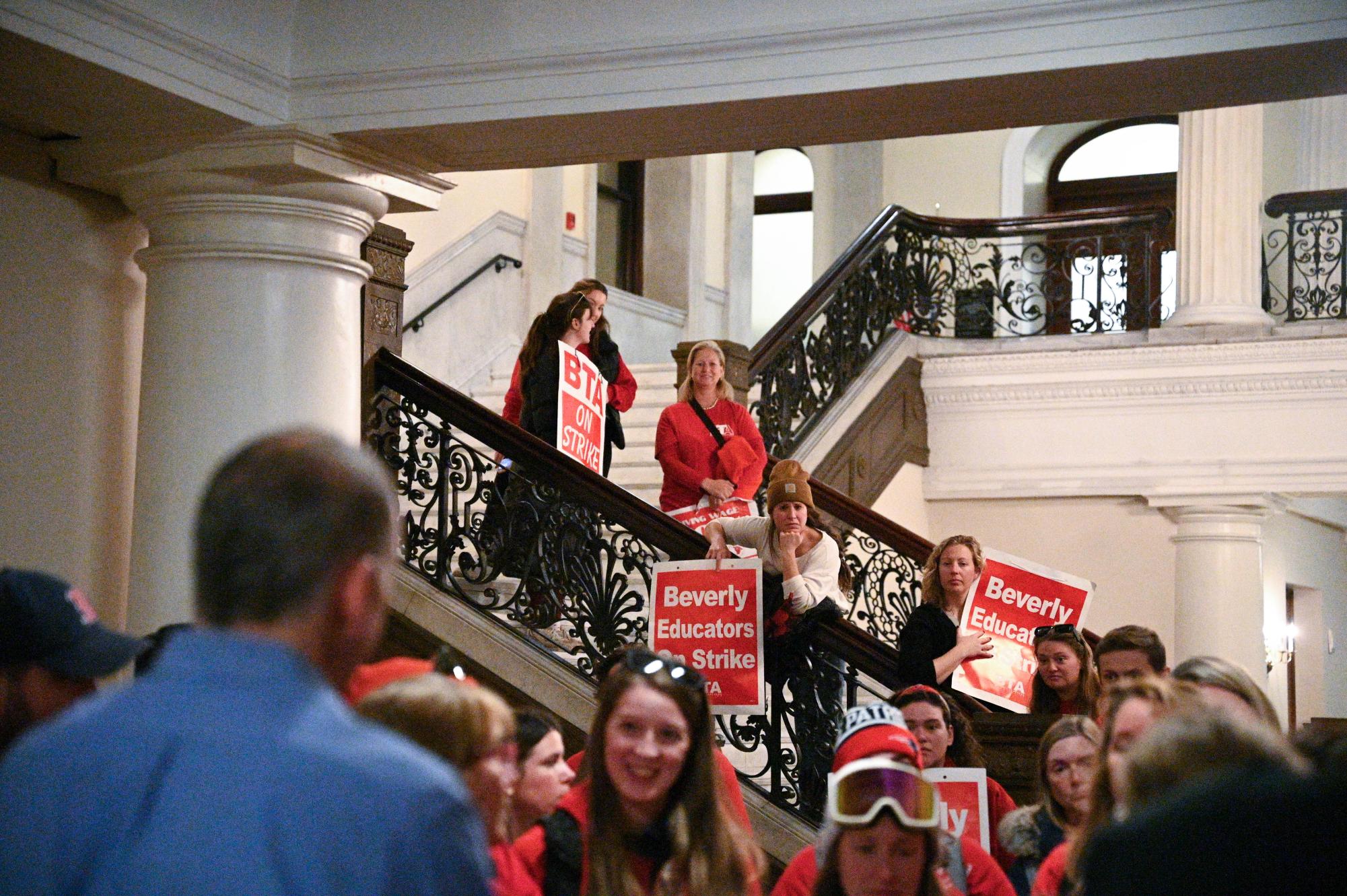 From the school lawn to the Statehouse: North Shore teachers continue to rally