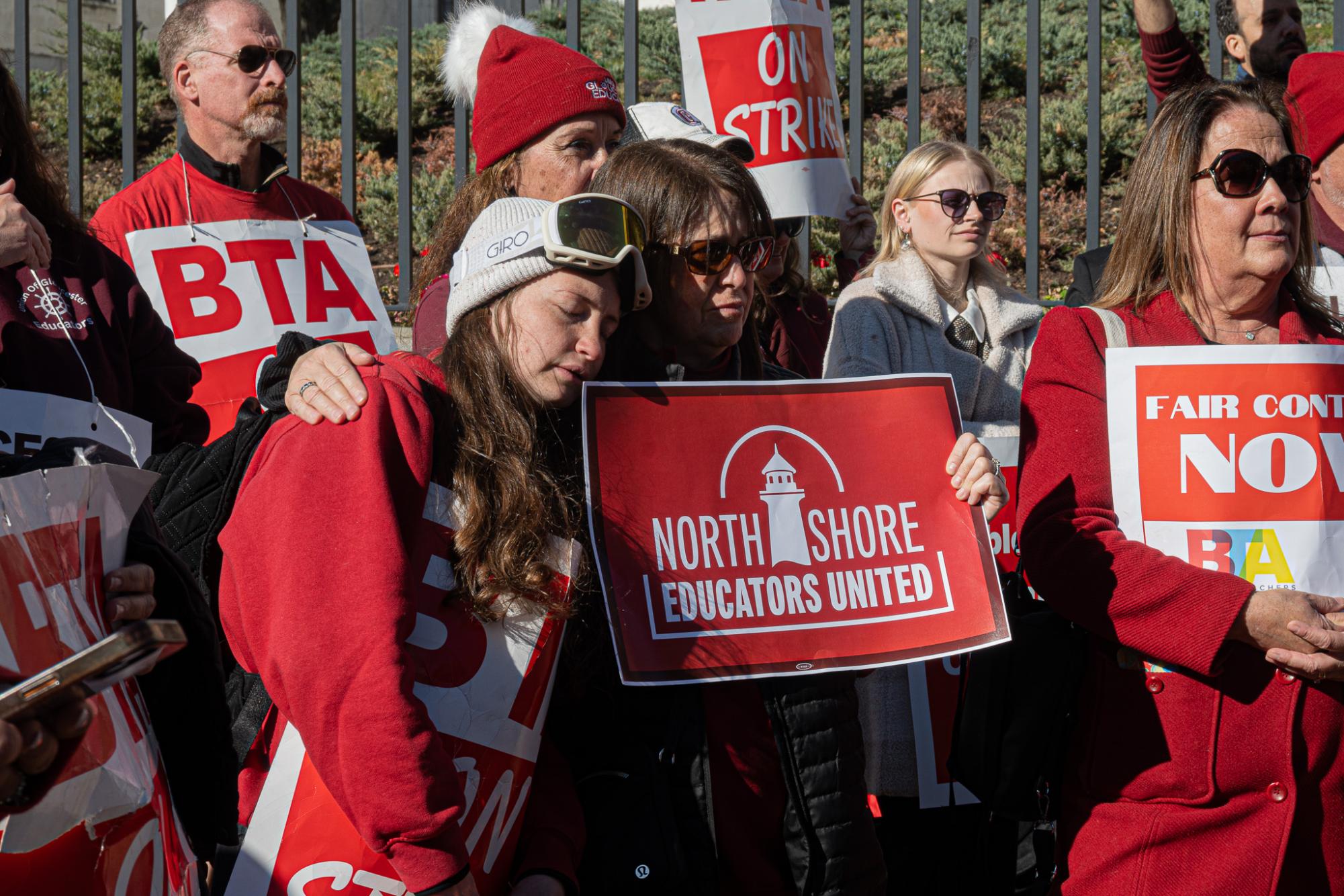 From the school lawn to the Statehouse: North Shore teachers continue to rally