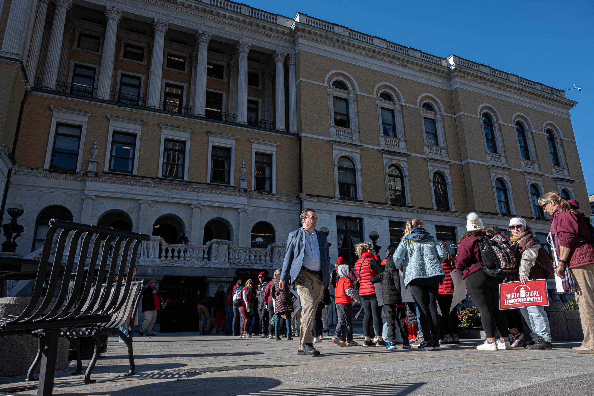 From the school lawn to the Statehouse: North Shore teachers continue to rally